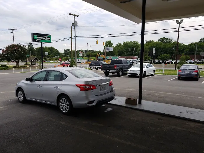 Enterprise Rent-A-Car Picture 6