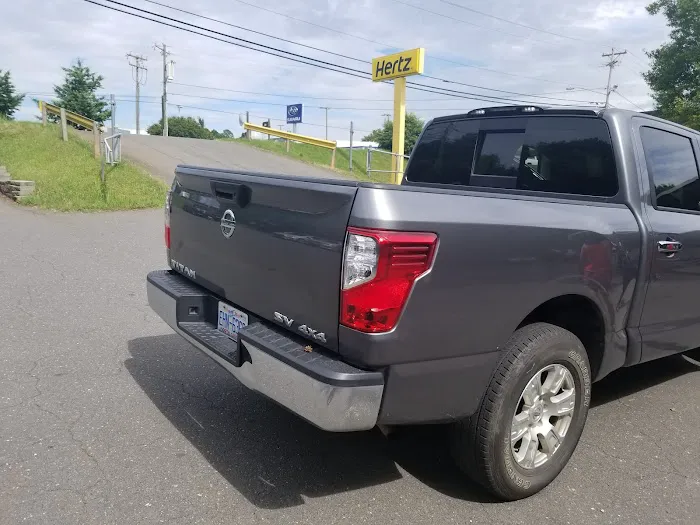 Hertz Car Rental - Charlotte - South Boulevard Picture 6