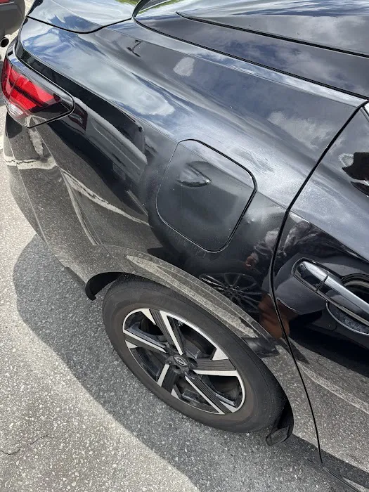 Avis Car Rental Picture 2