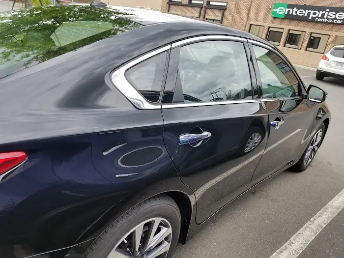 Enterprise Rent-A-Car Picture 4