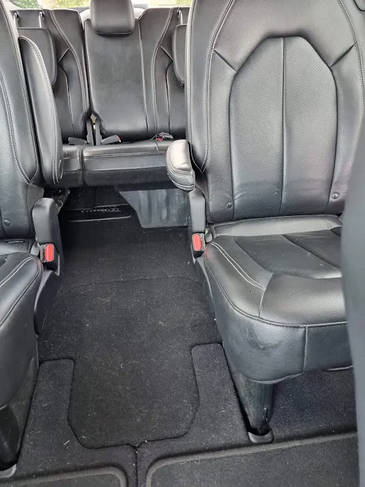 Avis Car Rental Picture 9