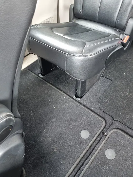 Avis Car Rental Picture 4