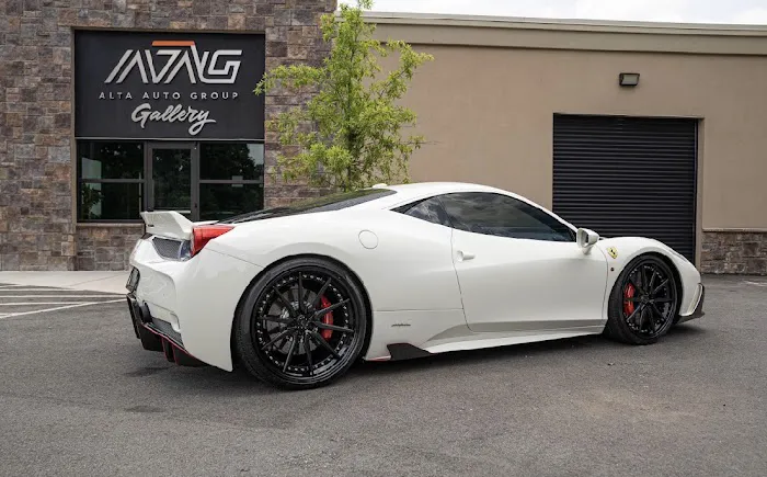 AAG LUXURY CAR RENTALS Picture 4