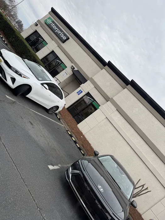 Enterprise Rent-A-Car Picture 10