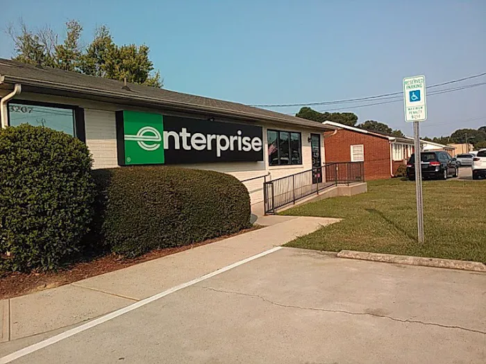 Enterprise Rent-A-Car Picture 1