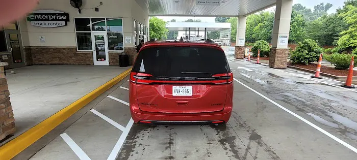 Enterprise Rent-A-Car Picture 7