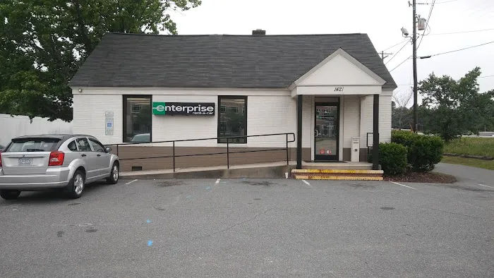 Enterprise Rent-A-Car Picture 1