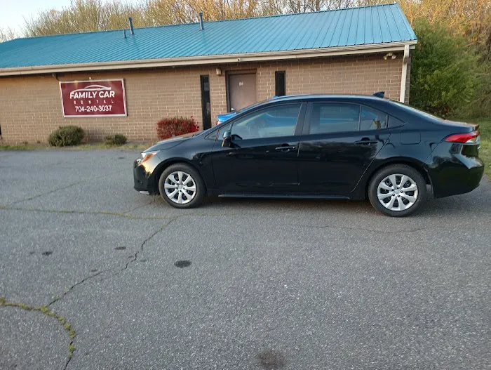 Family Car Rental Picture 3