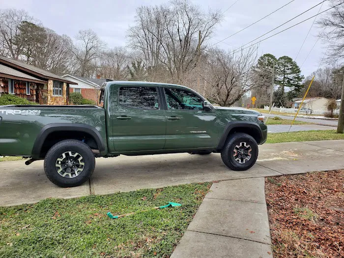 Mike Johnson's Hickory Toyota Rental Department Picture 9