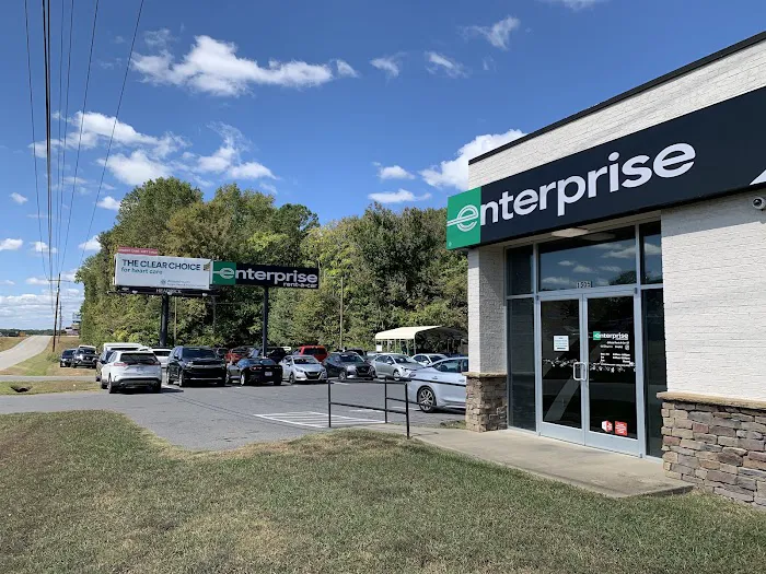 Enterprise Rent-A-Car Picture 3