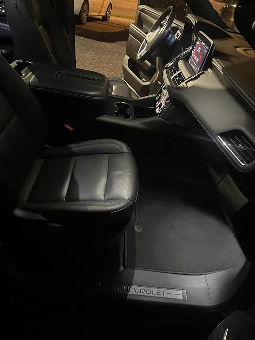 Family Car Rental Picture 4