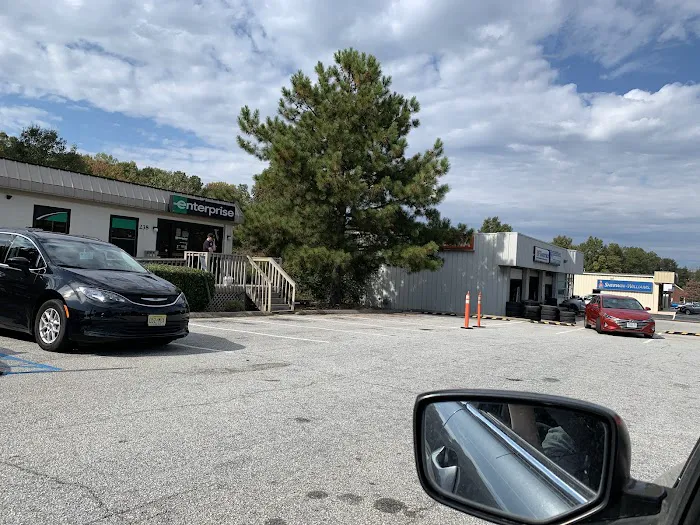 Enterprise Rent-A-Car Picture 2