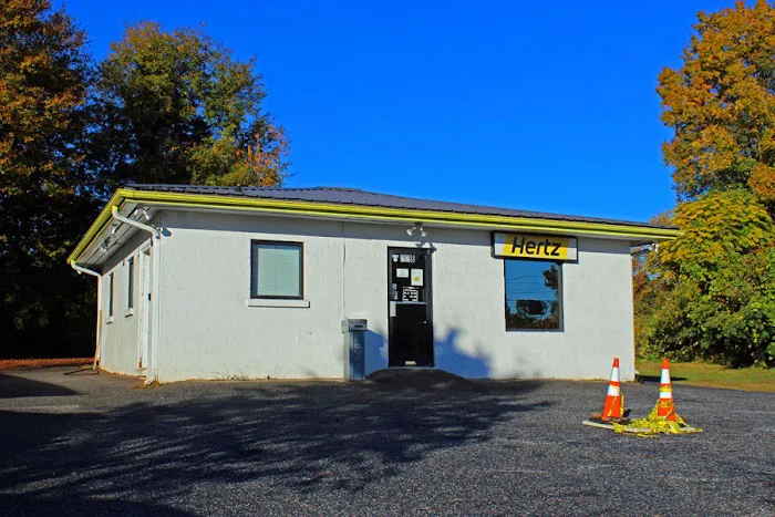 Hertz Car Rental - Spartanburg Sc E Blackstock Road Picture 2
