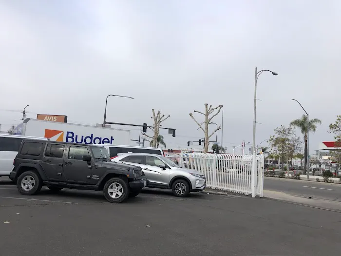 Avis Car Rental Picture 7