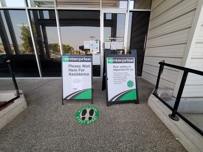 Enterprise Rent-A-Car Picture 8