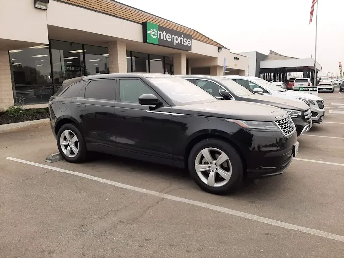 Enterprise Rent-A-Car Picture 7