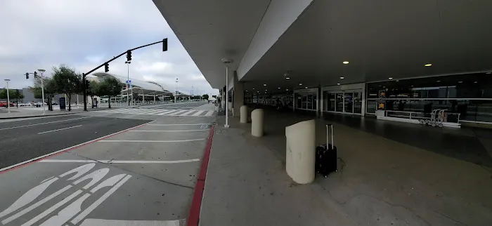 SJC Rental Car Center Picture 7