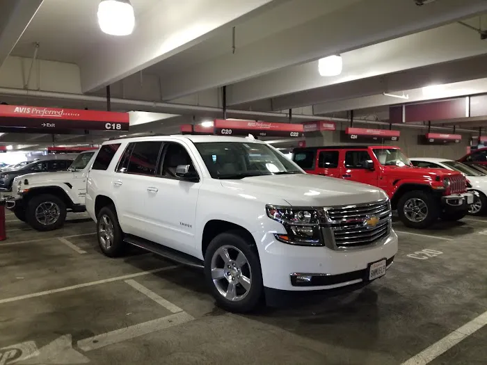Avis Car Rental Picture 10