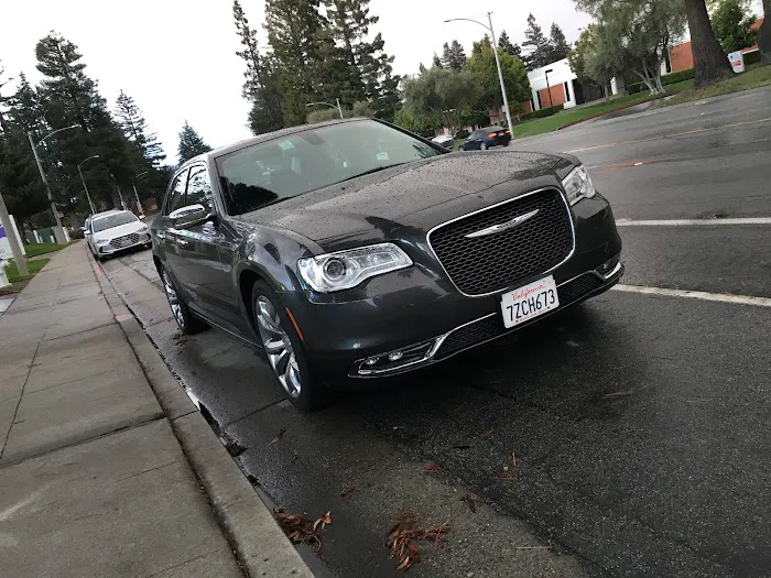 Avis Car Rental Picture 7