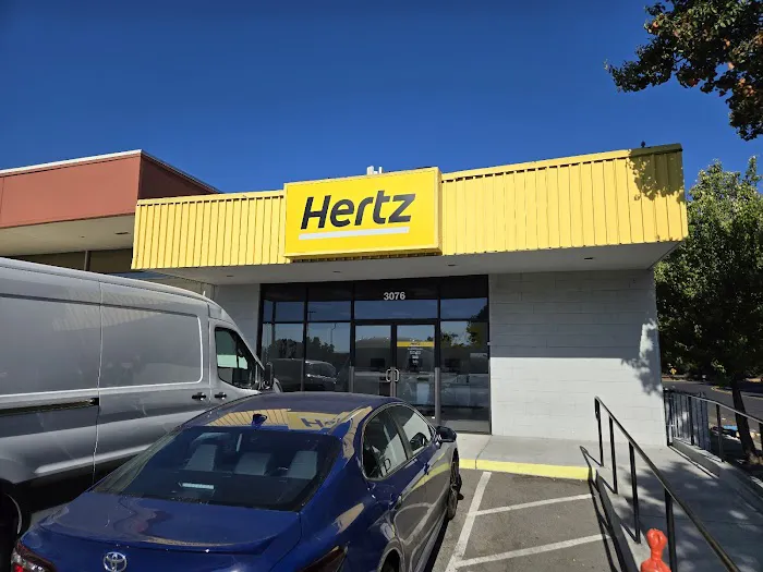 Hertz Car Rental - San Jose - Almaden Expressway Picture 1