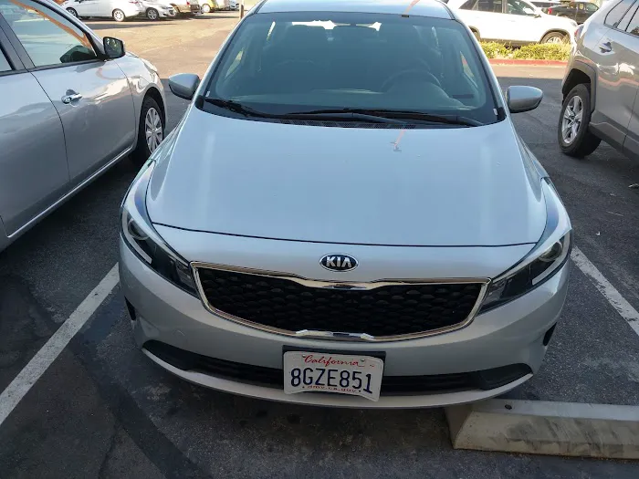 Hertz Car Rental - San Jose - Almaden Expressway Picture 4