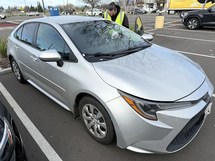 Hertz Car Rental - San Jose - Ridder Park Drive Picture 5