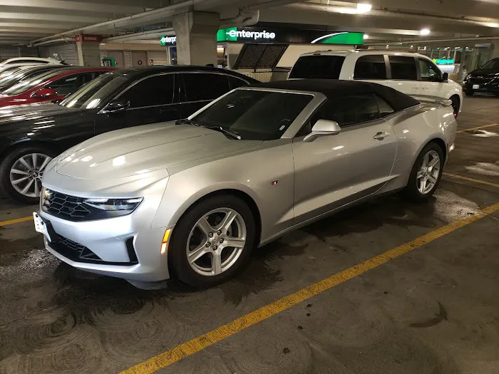 Enterprise Rent-A-Car Picture 3