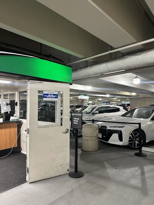 Enterprise Rent-A-Car Picture 1