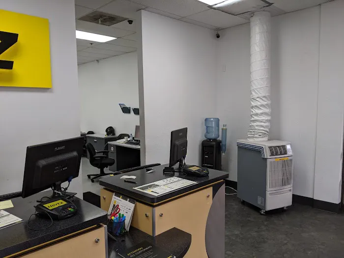 Hertz Car Rental - Los Gatos - Los Gatos Boulevard Picture 4