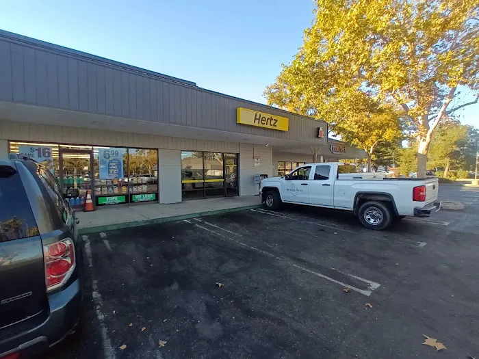 Hertz Car Rental - Los Gatos - Los Gatos Boulevard Picture 2