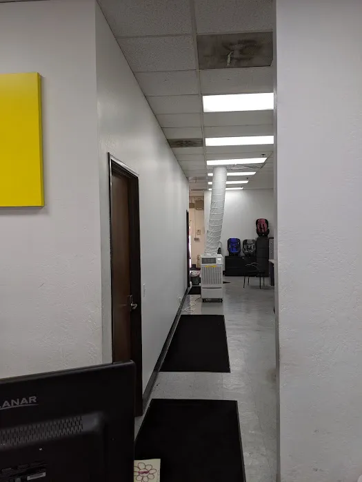 Hertz Car Rental - Los Gatos - Los Gatos Boulevard Picture 8