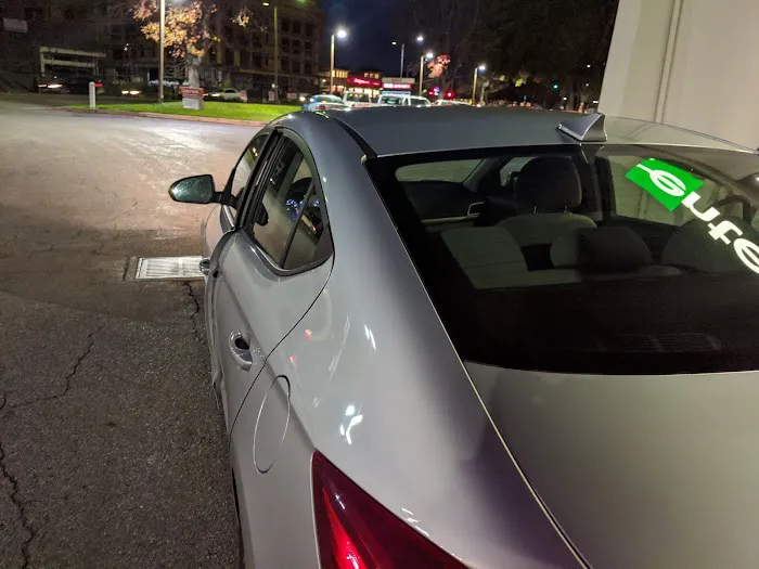 Enterprise Rent-A-Car Picture 5