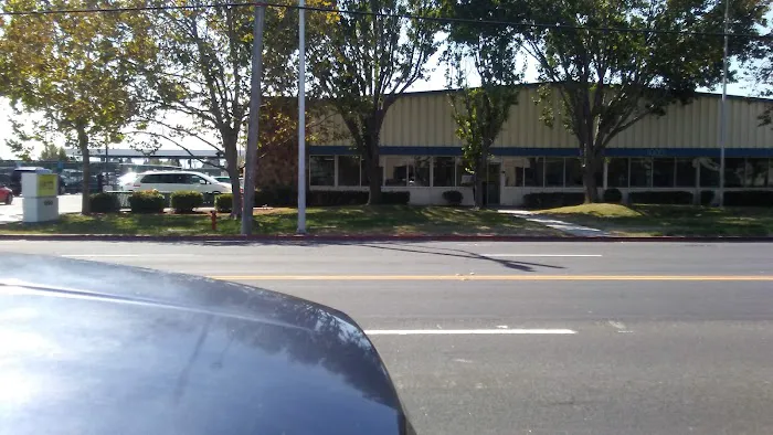 Hertz Car Rental - Santa Clara - Walsh Avenue Picture 4