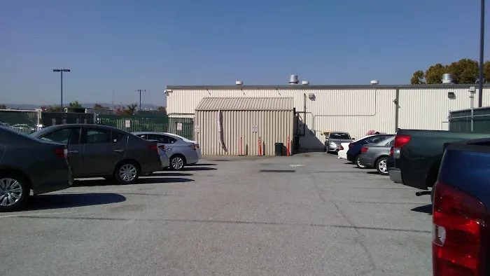 Hertz Car Rental - Santa Clara - Walsh Avenue Picture 10