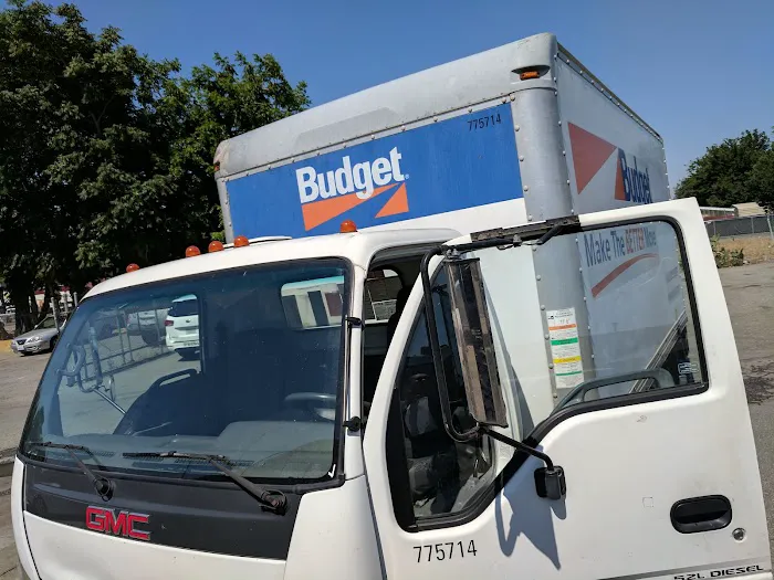 Budget Car Rental Picture 4