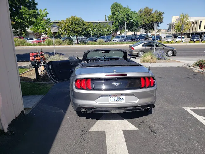 Hertz Car Rental - Palo Alto - San Antonio Road Picture 6