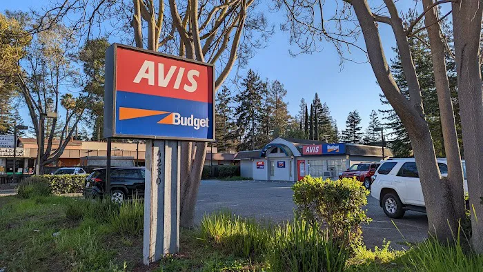 Avis Car Rental Picture 1