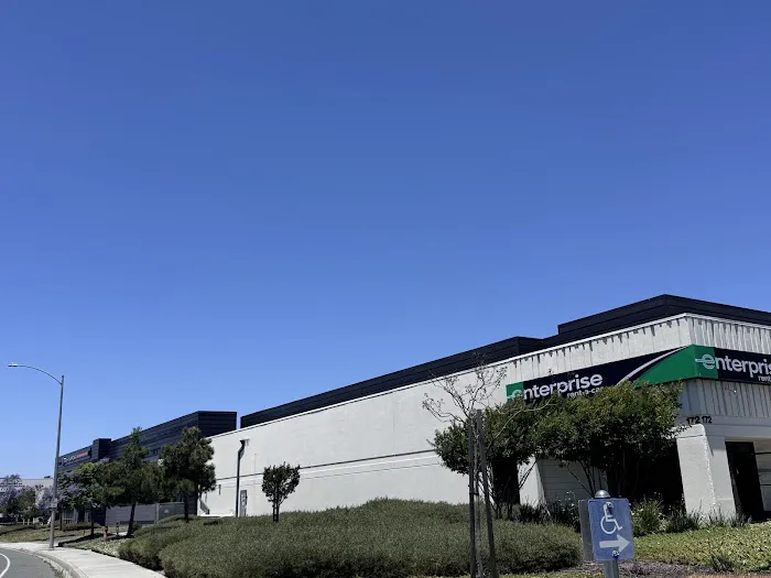 Enterprise Rent-A-Car Picture 2