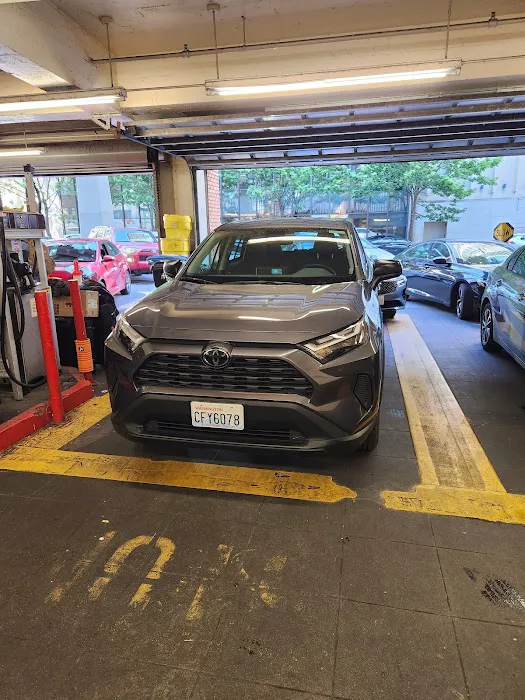 Budget Car Rental Picture 3