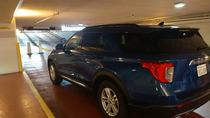 Hertz Car Rental - Los Angeles - Westin Bonaventure Picture 9