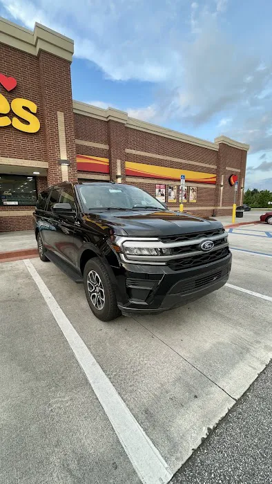Avis Car Rental Picture 8
