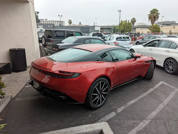 Enterprise Rent-A-Car Picture 7