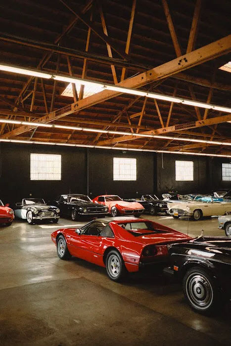 Hollywood Classic Cars Picture 3