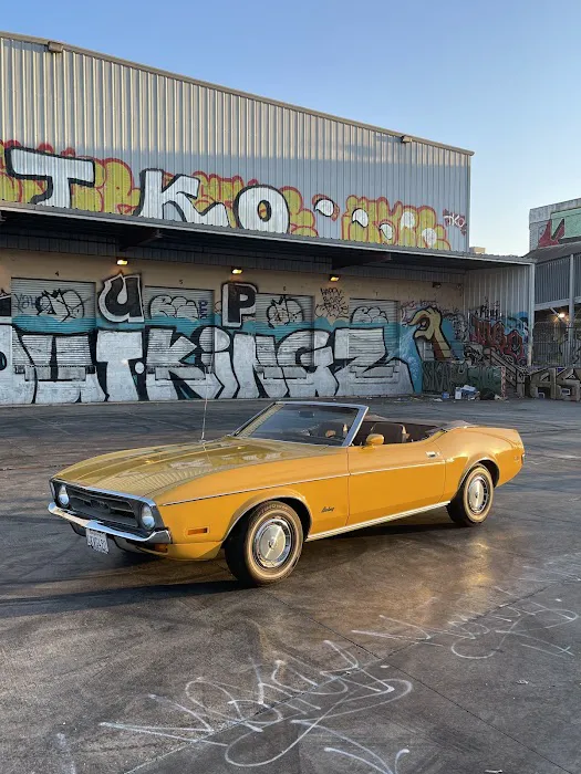 Hollywood Classic Cars Picture 10