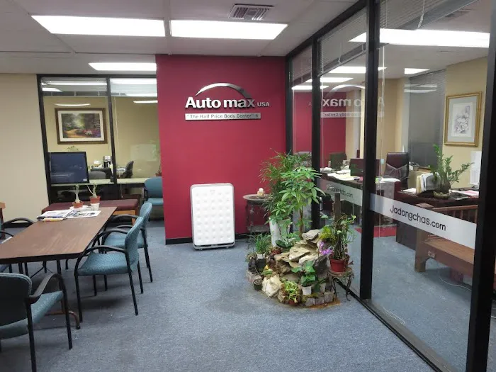 Citi rent car (mid wilshire) / Autobank rent car (Ktown) Picture 4