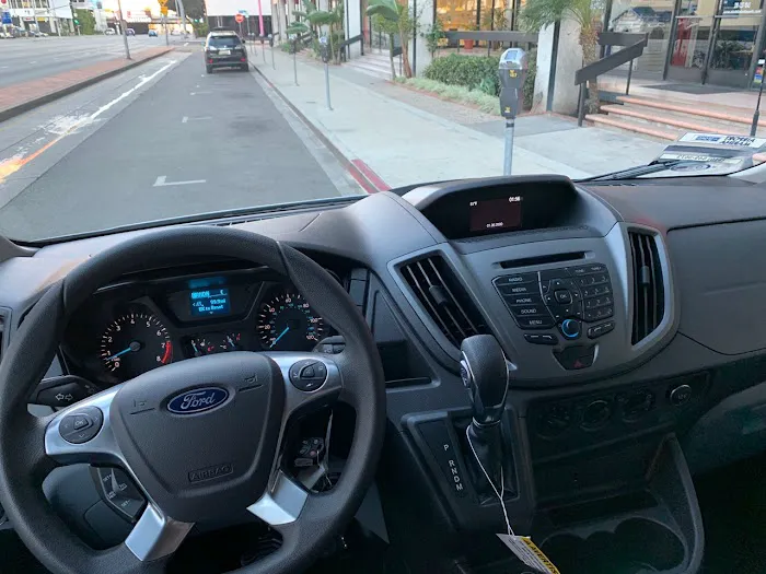 Citi rent car (mid wilshire) / Autobank rent car (Ktown) Picture 6