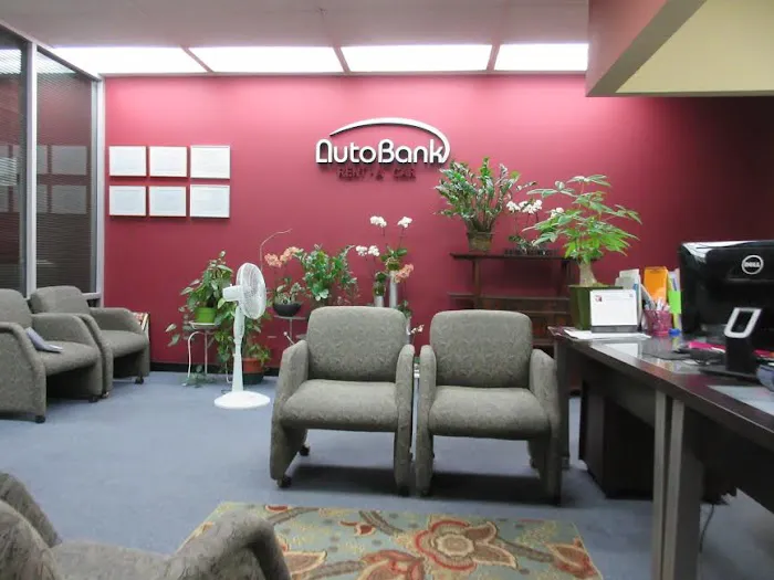 Citi rent car (mid wilshire) / Autobank rent car (Ktown) Picture 3