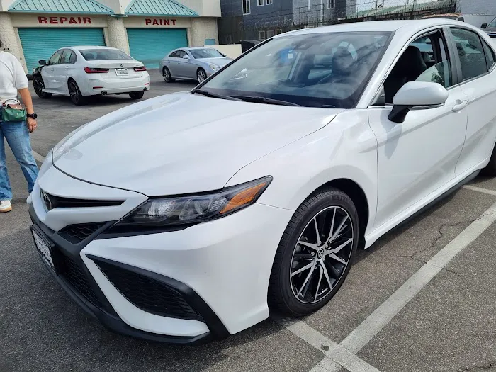 New Ktown Rental Car Picture 4