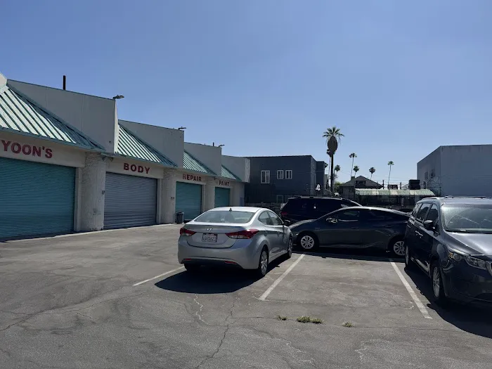 New Ktown Rental Car Picture 6