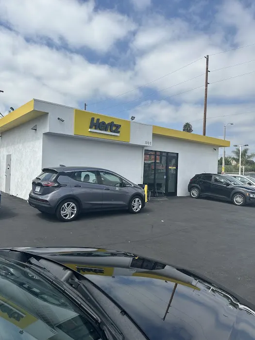 Hertz Car Rental - Los Angeles - Exposition Boulevard Picture 2